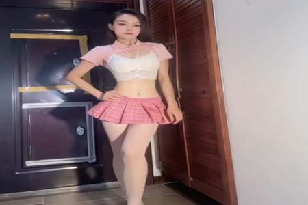 一字马极品极骚御姐【小鸽子 真优美】露脸全裸自慰诱惑 真心受不了 太骚了